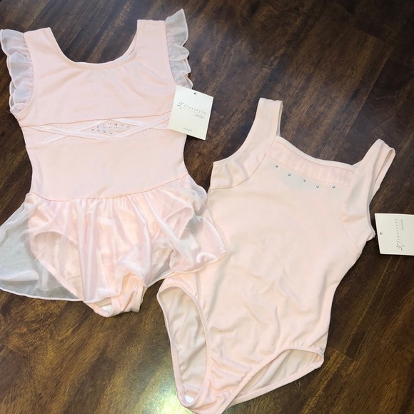 NWT-Danskin Wear - Picture 1 of 6